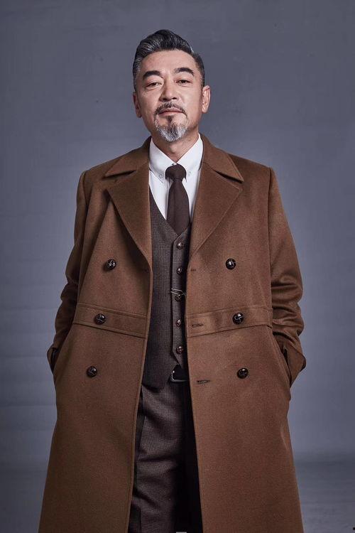 演员何涌生的妻子,美丽背后的坚强支持者