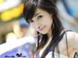 美胸搞笑表情包,笑出腹肌的胸部魅力瞬间